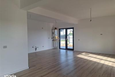 Casă cu 3 camere cu Teren 400 Mp în Bucium