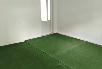 Casă cu 4 camere cu Teren 1100 Mp în Central