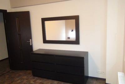 Apartament cu 3 camere decomandat în Drumul Sării - 9