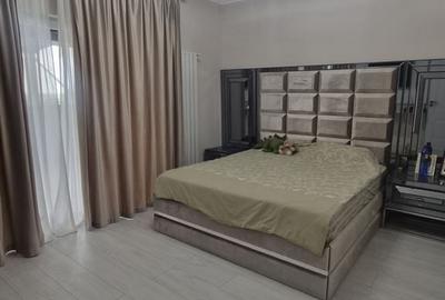 Apartament cu 3 camere în Central - 1