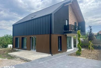 Casă cu 4 camere cu Teren 500 Mp în Tureni