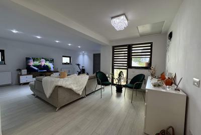 Casă cu 7 camere cu Garaj în Central - 10