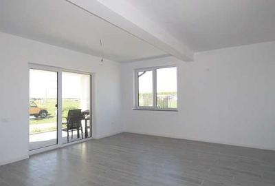 Casă cu 3 camere în Sânmartin - 6
