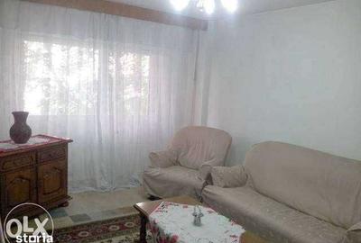 Apartament cu 3 camere decomandat în Cantacuzino
