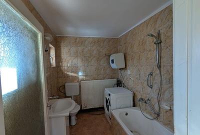 Casă cu 4 camere cu Teren 1300 Mp în Aluniș - 5