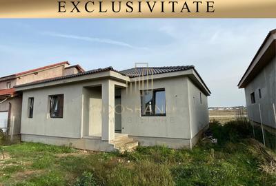 Casă individuală cu 4 camere cu Teren 300 Mp în Cihei - 1