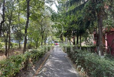 Apartament cu 3 camere decomandat, mobilat în Zorilor - 9