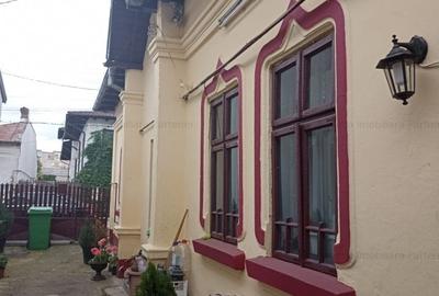 Casă individuală cu 5 camere cu Teren 400 Mp în Ultracentral - 1