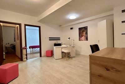 Spațiu comercial, de 56.119998931885 mp, în Trocadero
