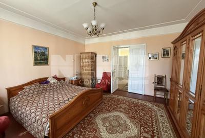 Casă individuală cu 3 camere cu Canalizare în Ultracentral - 2