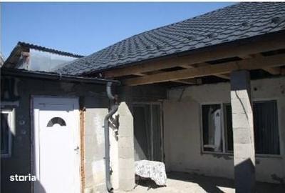 Casă cu 2 camere în Lelești