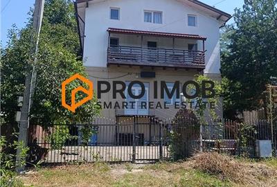Casă individuală cu 8 camere cu Teren 2100 Mp în Lunca Frumoasă