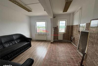 Apartament cu 3 camere în Central - 2