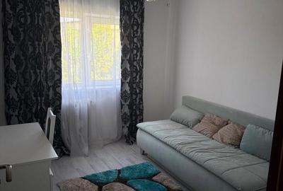 Apartament cu 3 camere decomandat în Central - 1