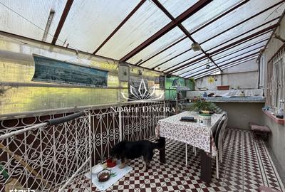 Casă cu 4 camere în Central