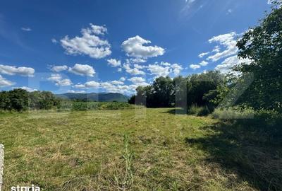 Teren de 2281 mp, în Râu de Mori
