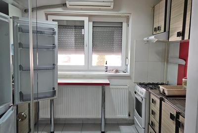 Garsonieră decomandată în Titan - 2