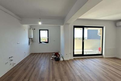 Apartament cu 3 camere decomandat în Carpați 2