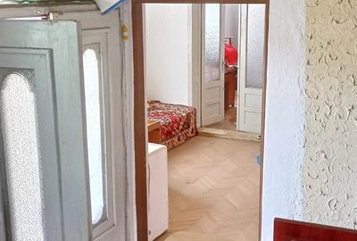 Casă cu Teren 250 Mp în Central
