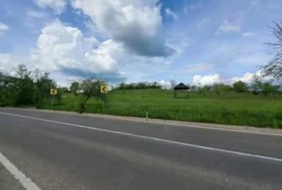 Teren de 5325 mp, în Rona de Jos