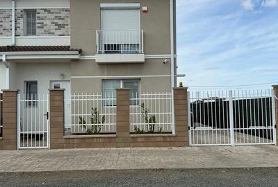 Casă cu 2 camere cu Teren 291 Mp în Central