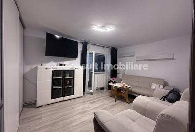 Apartament cu 3 camere decomandat în Între Lacuri