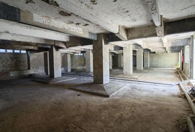 Spațiu comercial, de 381 mp, în Complex Studențesc