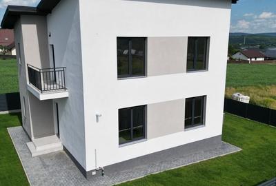 Casă cu 4 camere cu Teren 410 Mp în Cug - 14