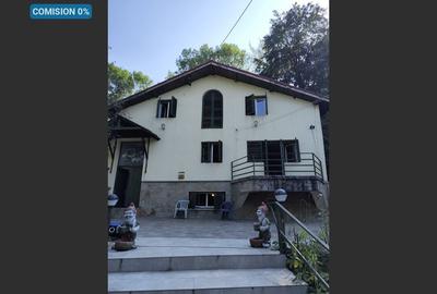Casă cu 7 camere cu Teren 22000 Mp în Provița de Jos - 1