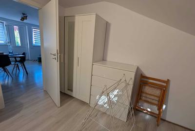 Apartament cu 3 camere semidecomandat în Iris