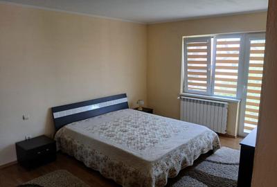 Apartament cu 3 camere decomandat în Central - 2