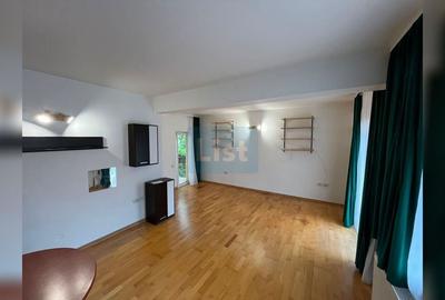 Apartament cu 3 camere semidecomandat în Europa - 3