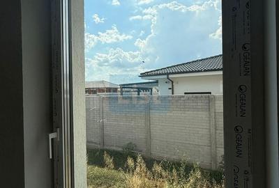 Casă cu 4 camere cu Canalizare în Sântandrei - 6