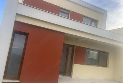 Casă cu Teren 476 Mp în Braytim