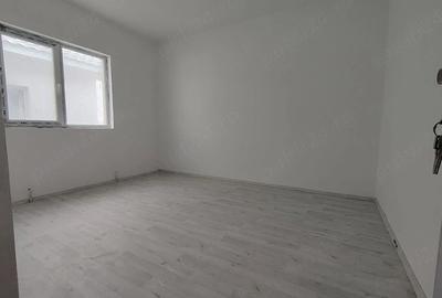 Casă cu Teren 210 Mp în Central