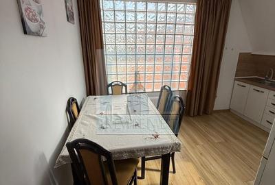 Apartament cu 4 camere decomandat în Schei - 8