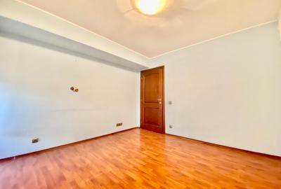 Apartament cu 4 camere decomandat în Micro 3 - 9