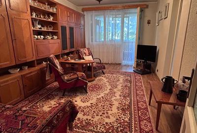 Apartament cu 3 camere semidecomandat în Central - 2