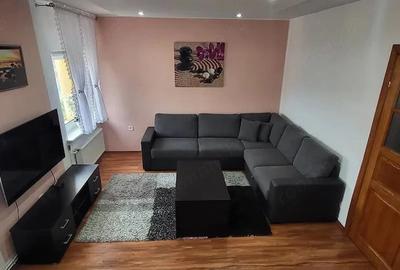 Apartament cu 2 camere decomandat în Complex Studențesc