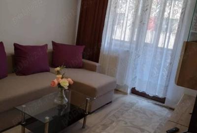 Garsonieră decomandată, mobilată în Roșu