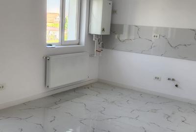 Apartament cu 4 camere semidecomandat în Central - 1
