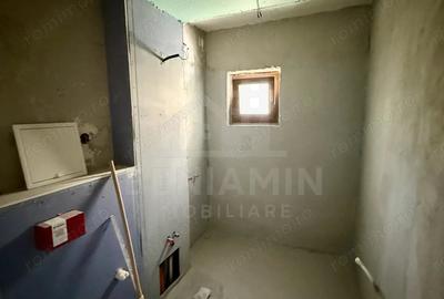 Apartament cu 3 camere decomandat în Brazda lui Novac