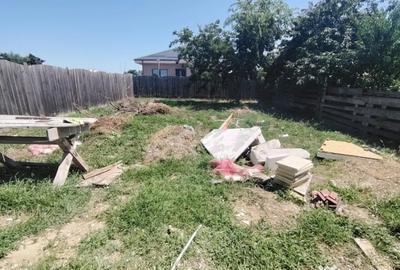 Casă cu 7 camere cu Teren 500 Mp în Central