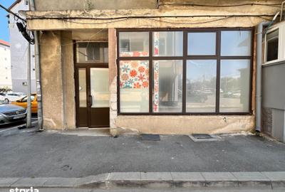 Spațiu comercial, de 50 mp, în Trei Stejari