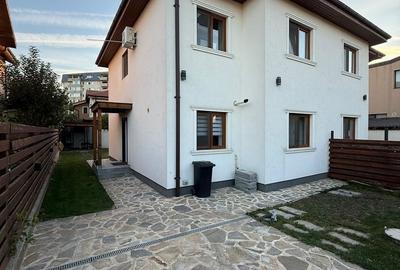 Casă cu 4 camere cu Teren 250 Mp în Central