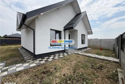 Casă cu 4 camere cu Teren 500 Mp în Domnești