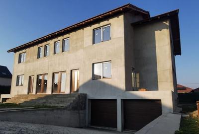 Casă individuală cu 6 camere cu Teren 400 Mp în Episcopia Bihorului - 2