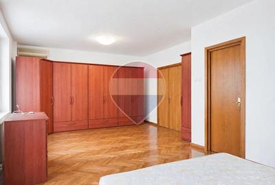 Apartament cu 2 camere decomandat în Gara de Nord