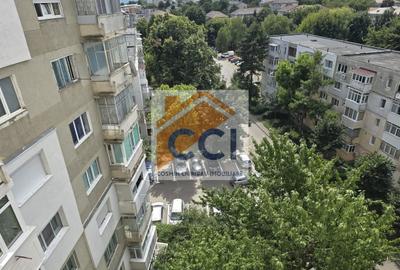 Garsonieră decomandată în Central