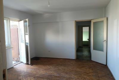 Apartament cu 4 camere decomandat în Micro 16 - 4
